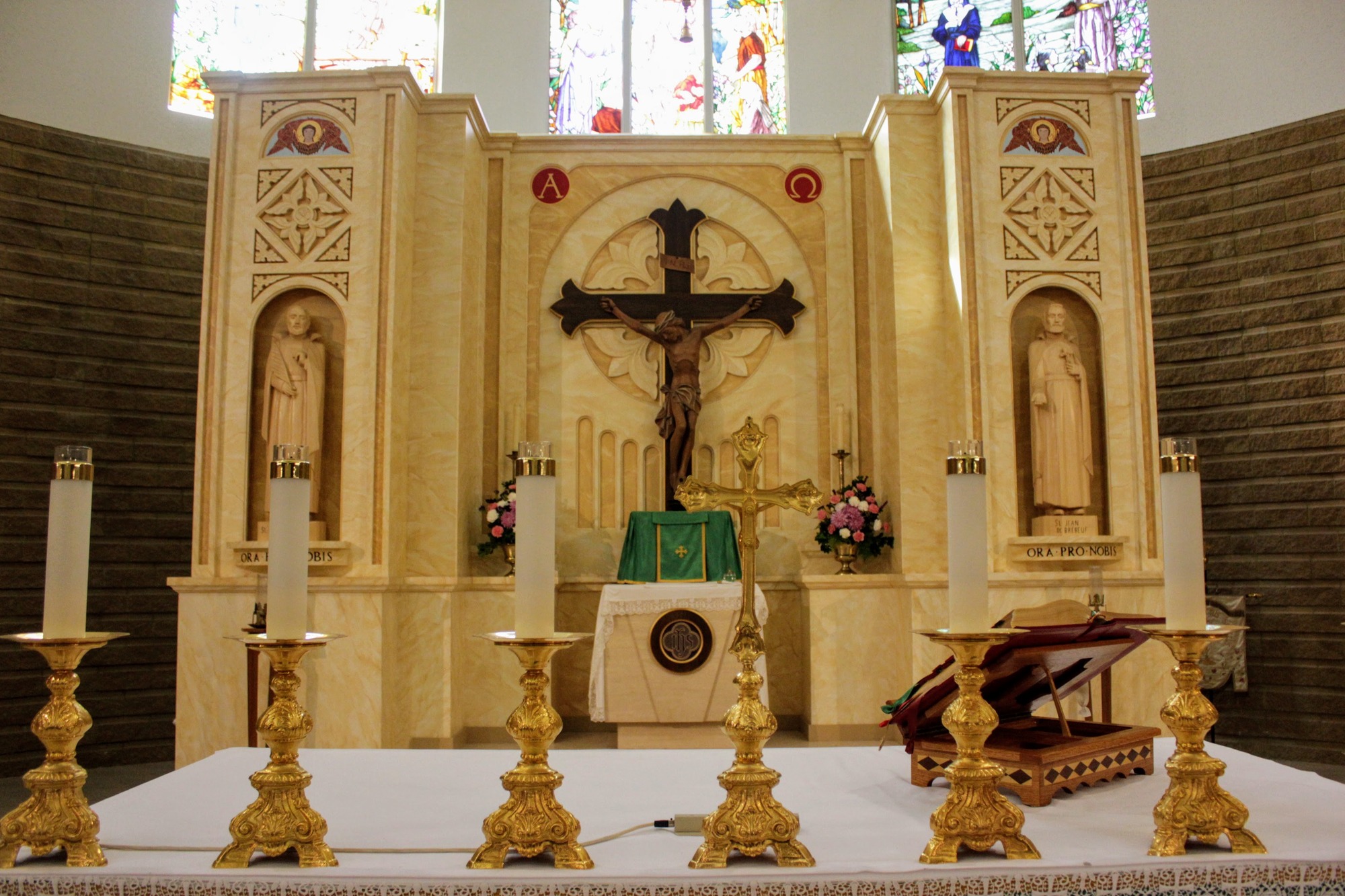 an image of the altar and tabernacle of St. Isaac Jogues Parish